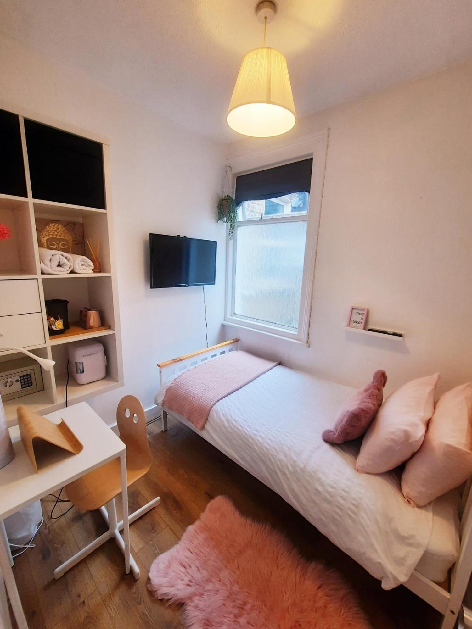 Alross Room With Breakfast ロンドン エクステリア 写真
